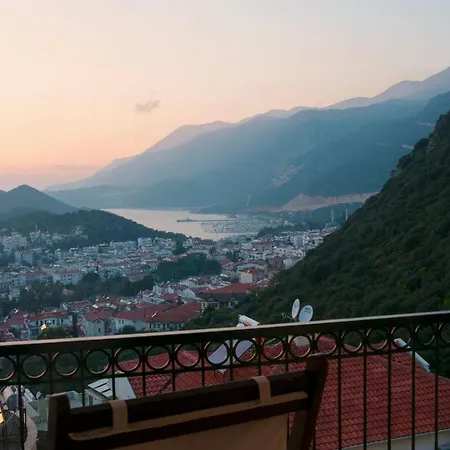 Апартаменты Hideaway Penthouse