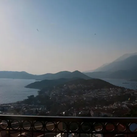 Hideaway Penthouse Апартаменты *