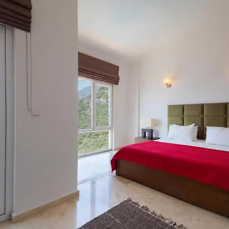 Hideaway Penthouse Apartment
