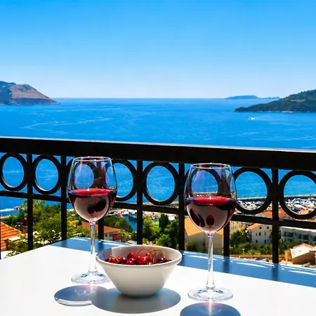 Hideaway Penthouse * كاس