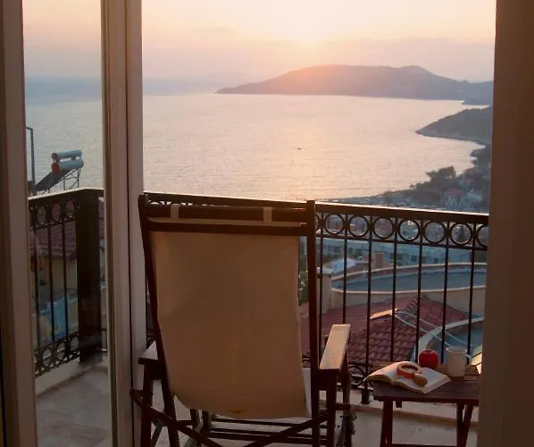 Hideaway Penthouse Apartman