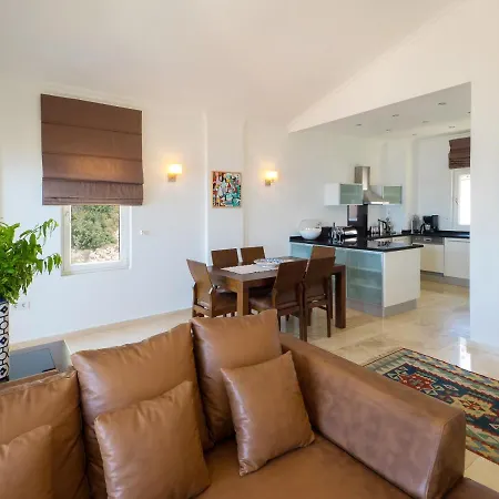 Hideaway Penthouse شقة *